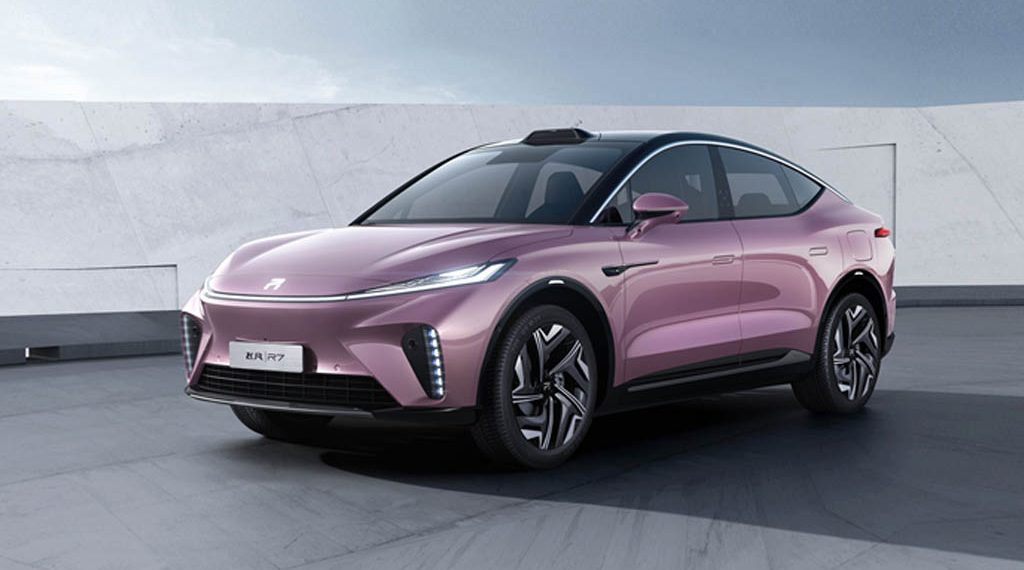 Huawei SAIC smart electric vehicles