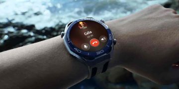Huawei Watch Ultimate 2 with Satellite Voice Messaging