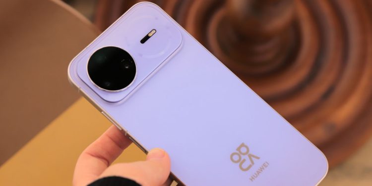Huawei Nova 16 Series Brings Bigger Displays